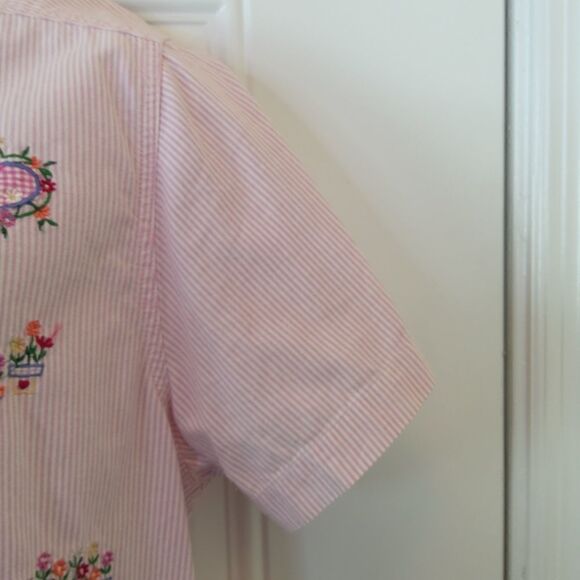 Faded Glory pink and white stripe top with embroidery and denim collar - Picture 6 of 13